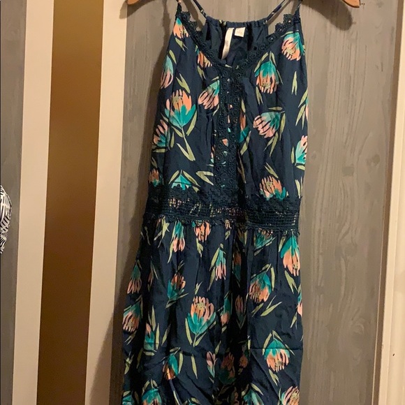 Lauren Conrad size small dress - Picture 1 of 4